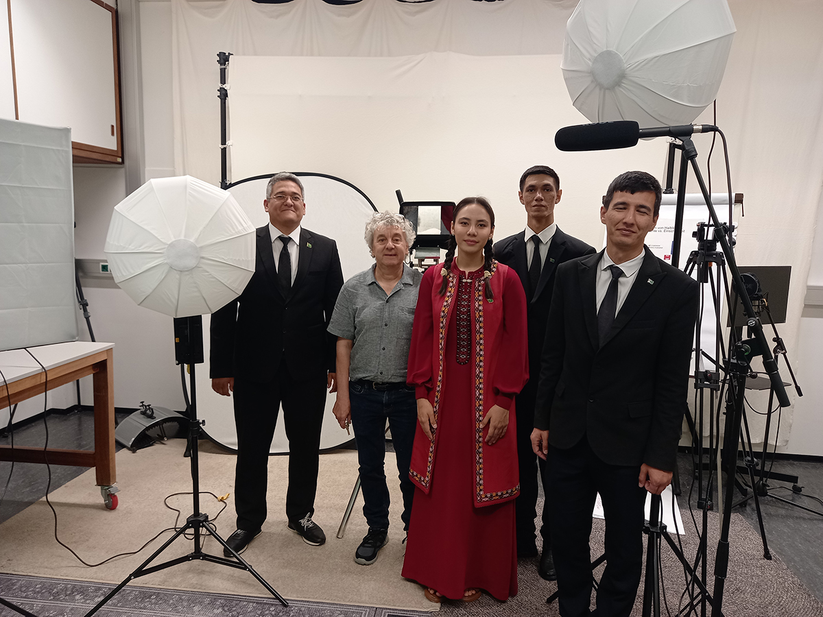 Ýokary okuw mekdebiň wekilleri iş sapary bilen Awstriýada