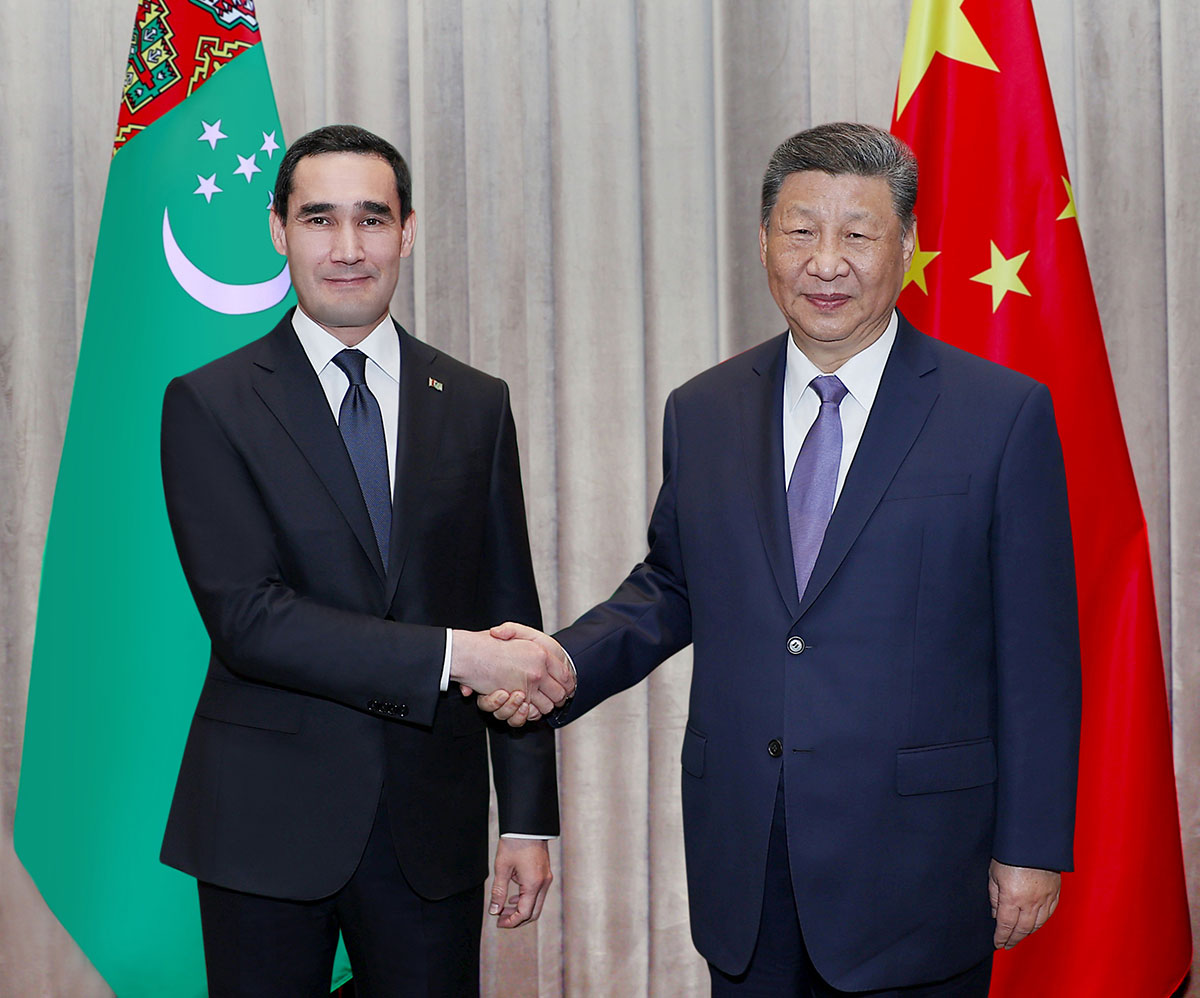 Meeting of the President of Turkmenistan with the Chairman of the People's Republic of China