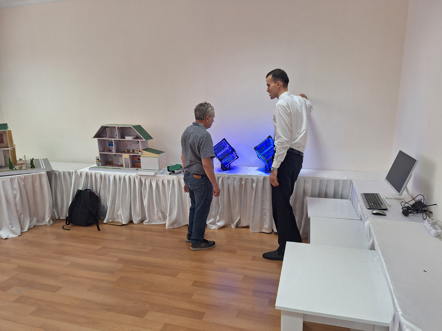 Grasyň tehniki uniwersitetiniň professory Türkmenistanyň Telekommunikasiýalar we informatika institutynda boldy