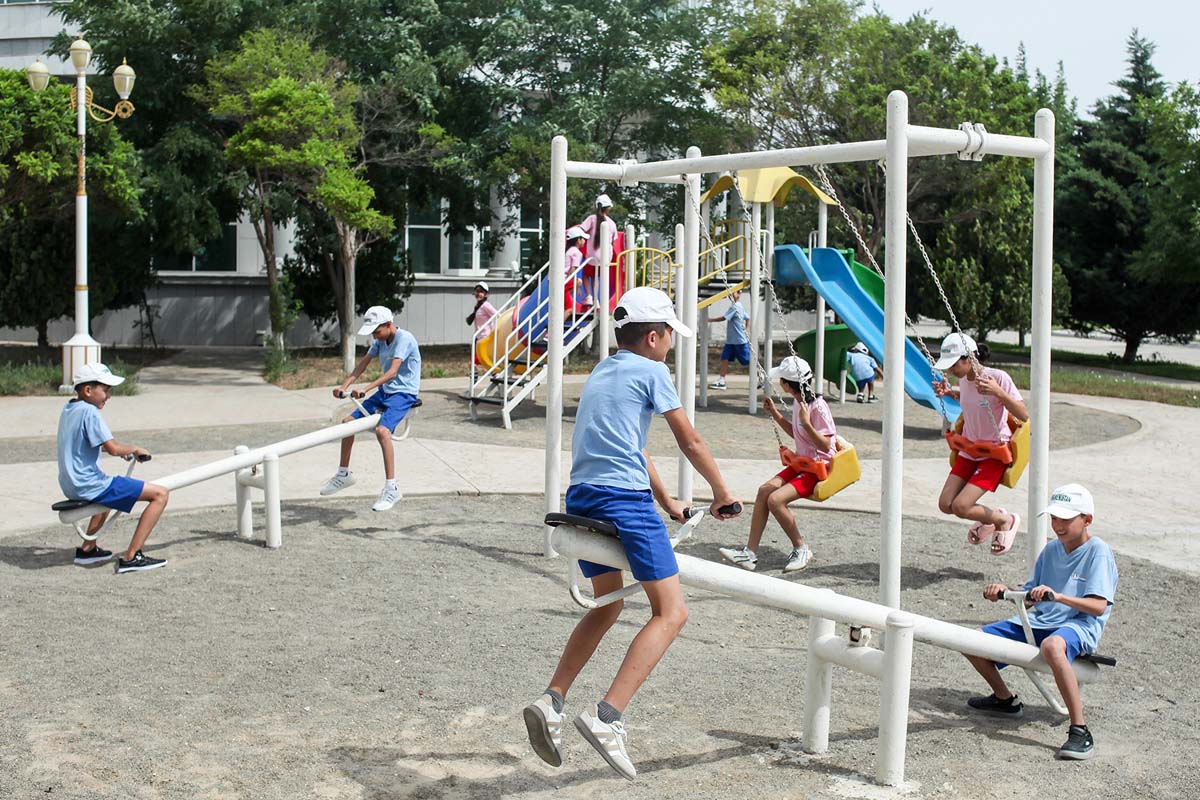 Летний сезон отдыха детей в Авазе наполнен радостью и весельем