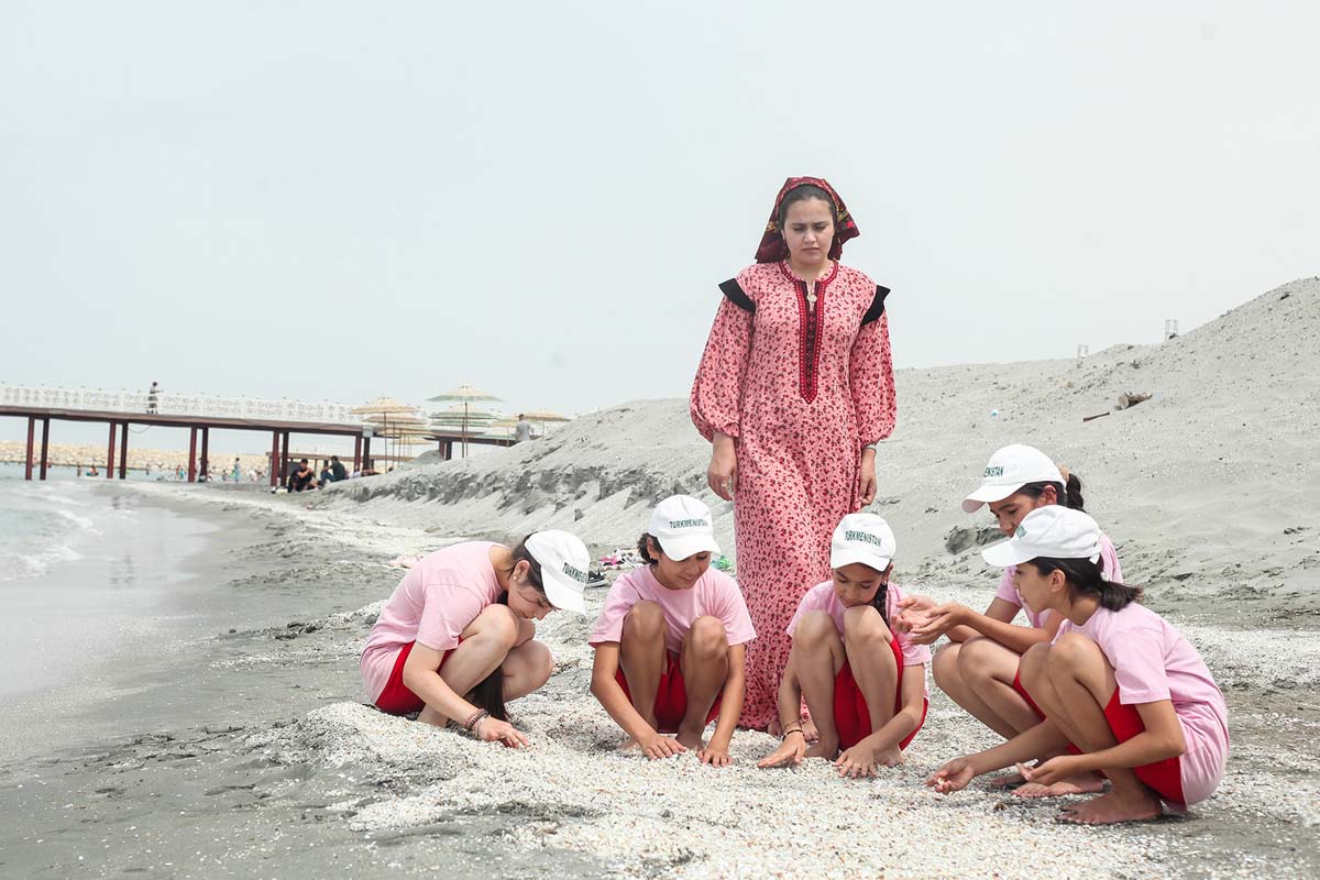 Летний сезон отдыха детей в Авазе наполнен радостью и весельем