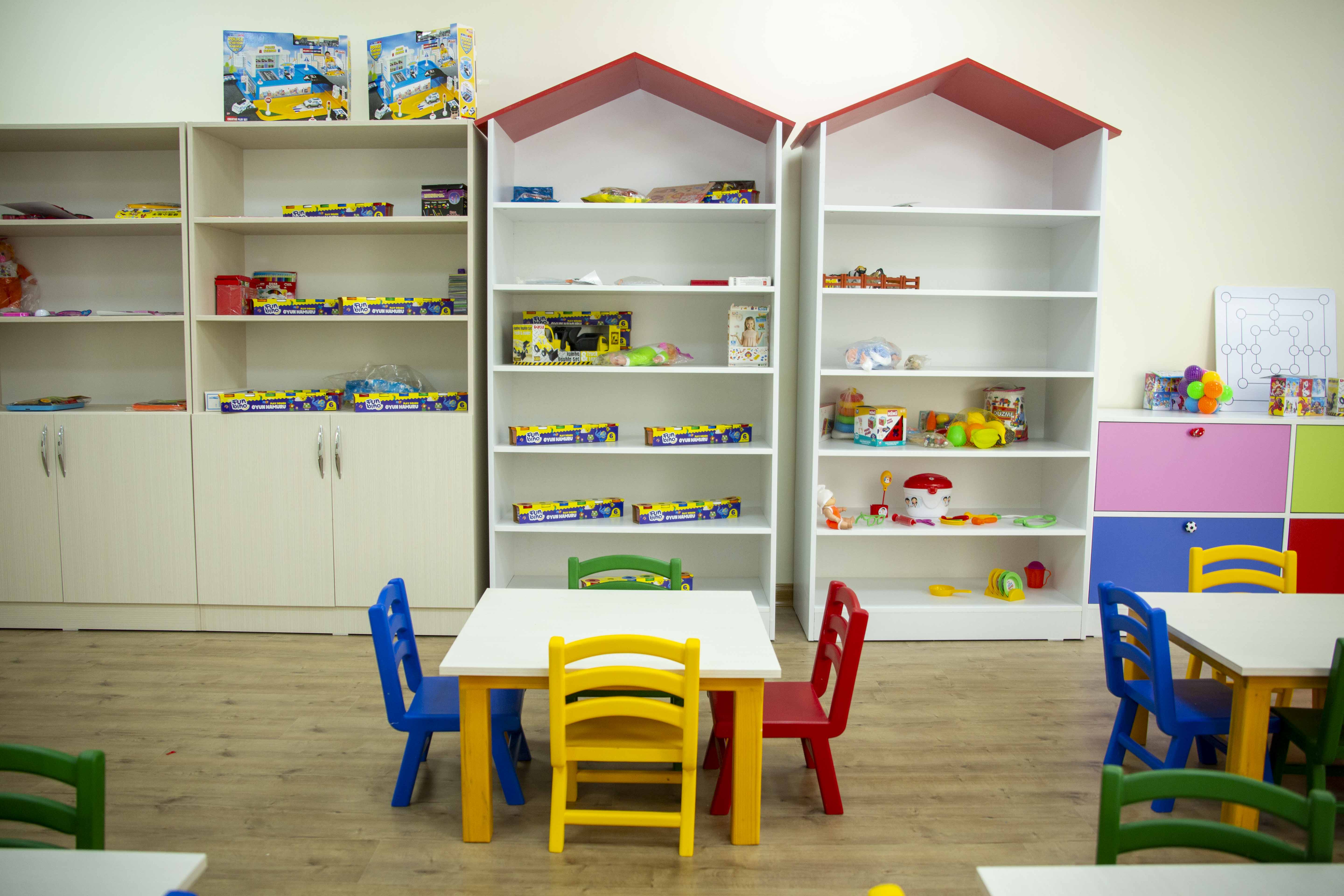 Bilimler we talyp ýaşlar güni mynasybetli täze binalar açylyp ulanmaga berildi