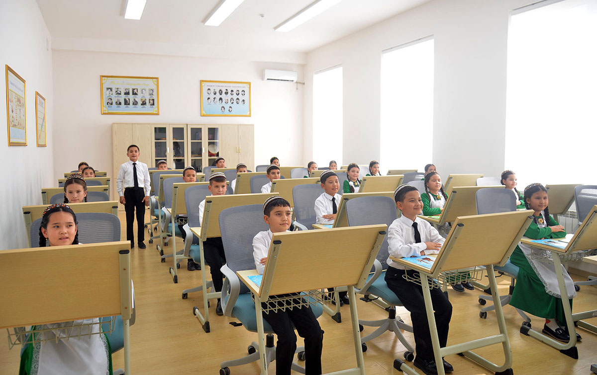 Täze okuw ýylyna täze mekdep binasy