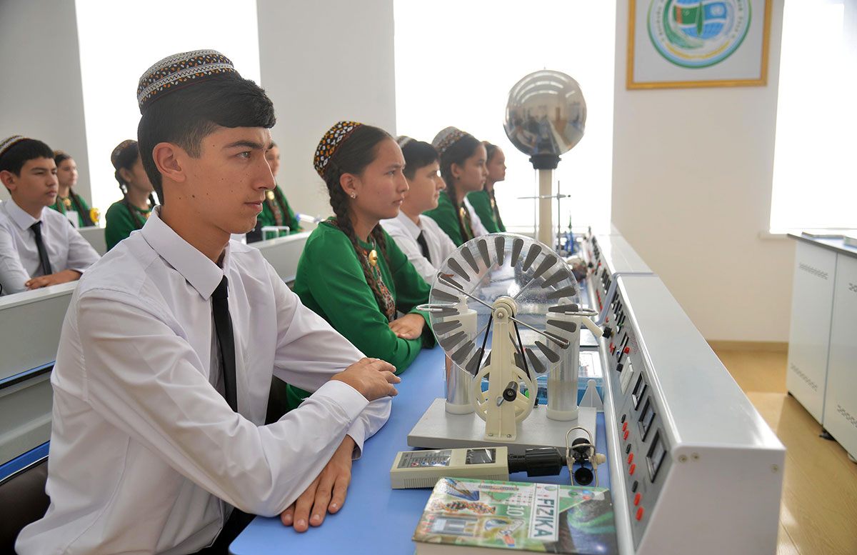 Täze okuw ýylyna täze mekdep binasy