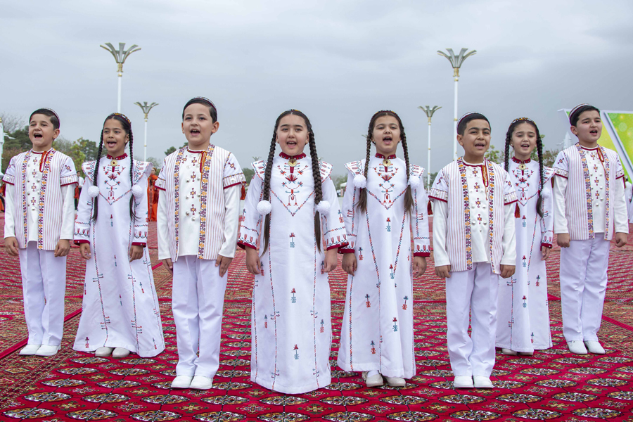 В Ашхабаде состоялось открытие обновлённого парка «XV лет независимости Туркменистана»