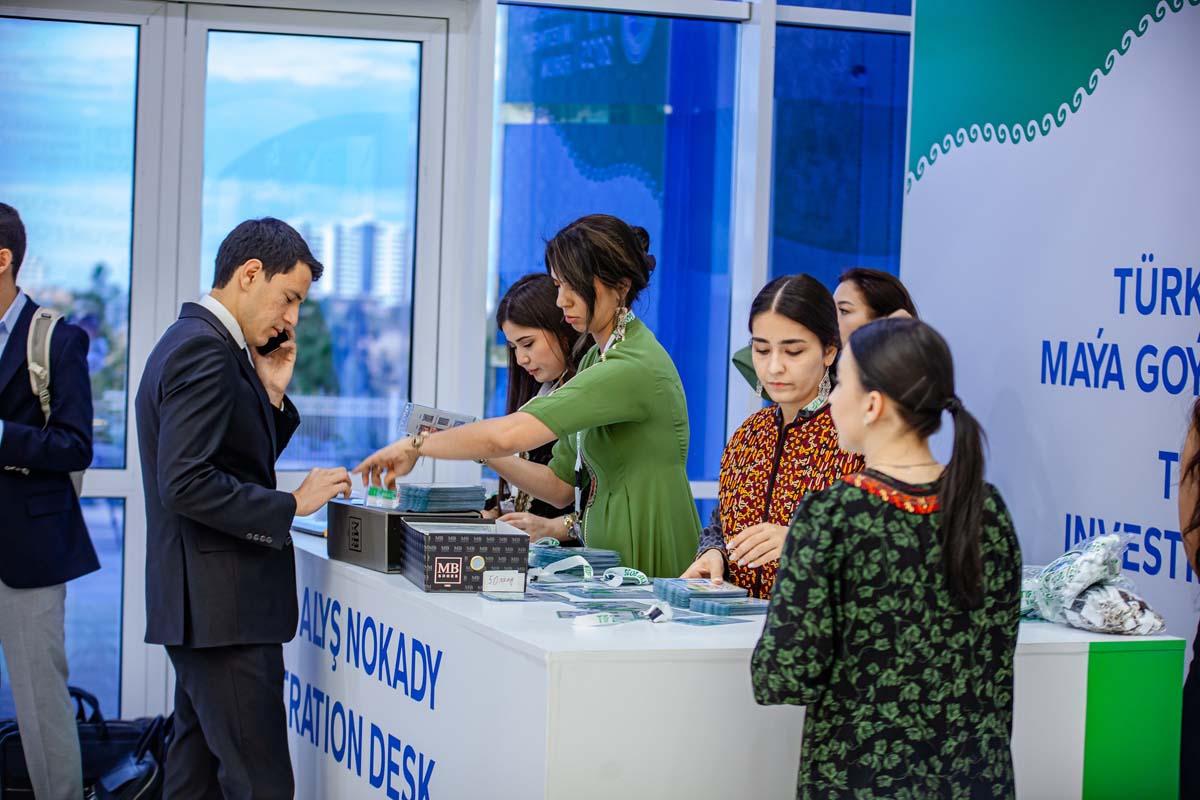 An International Forum is Underway in Avaza