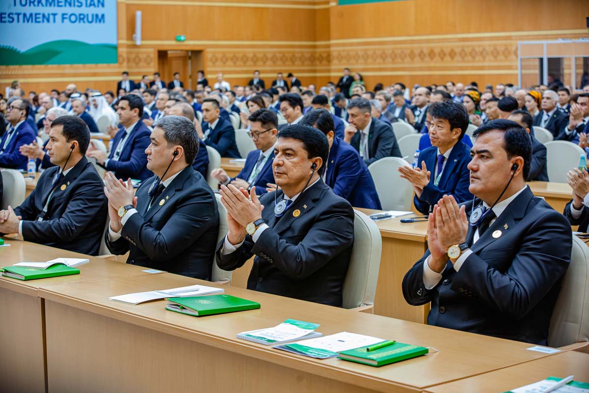 An International Forum is Underway in Avaza