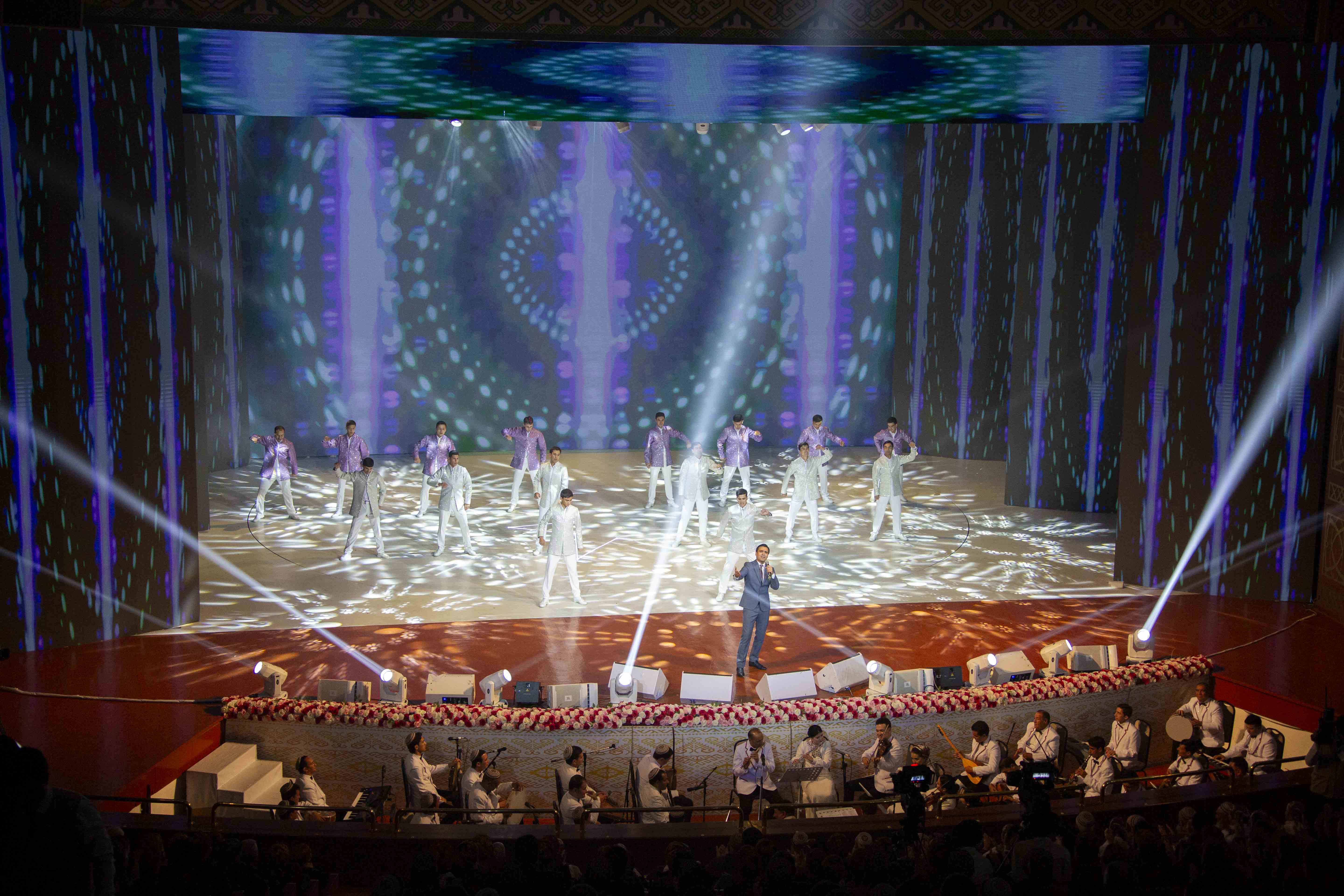 Во славу достижений независимой Отчизны