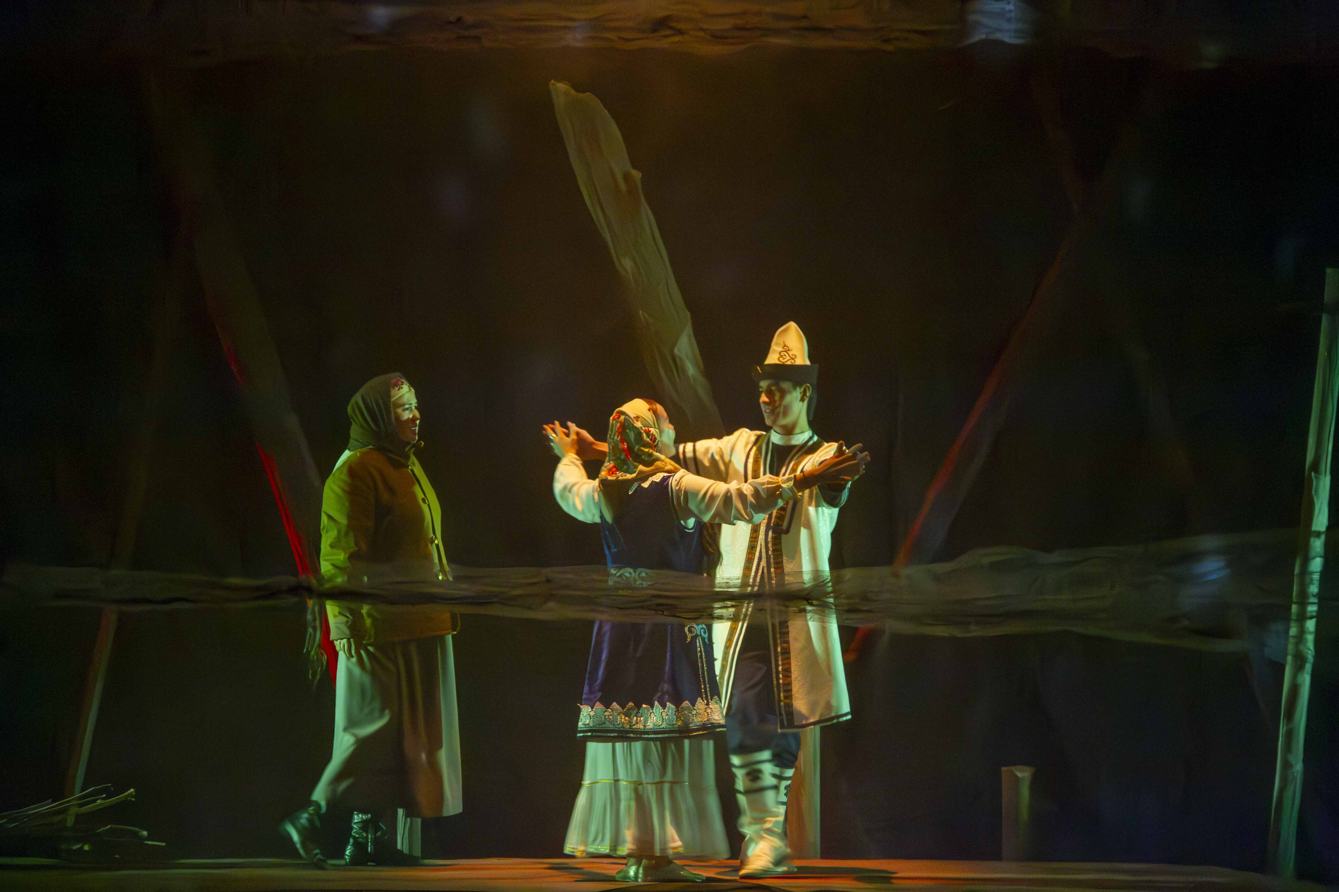 "Face to Face" – a play about high morality