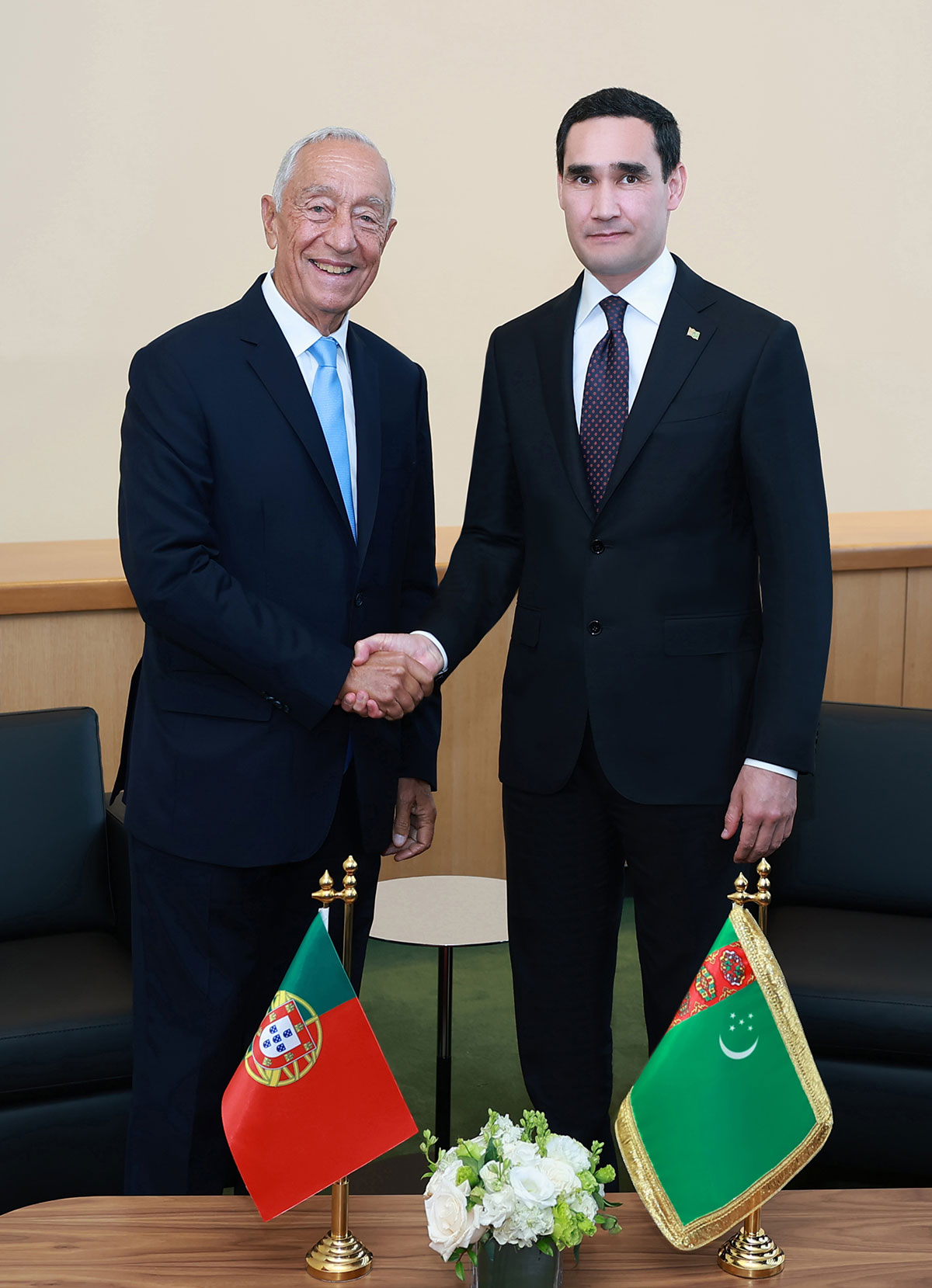 President of Turkmenistan had a meeting with  the President of the Portuguese Republic