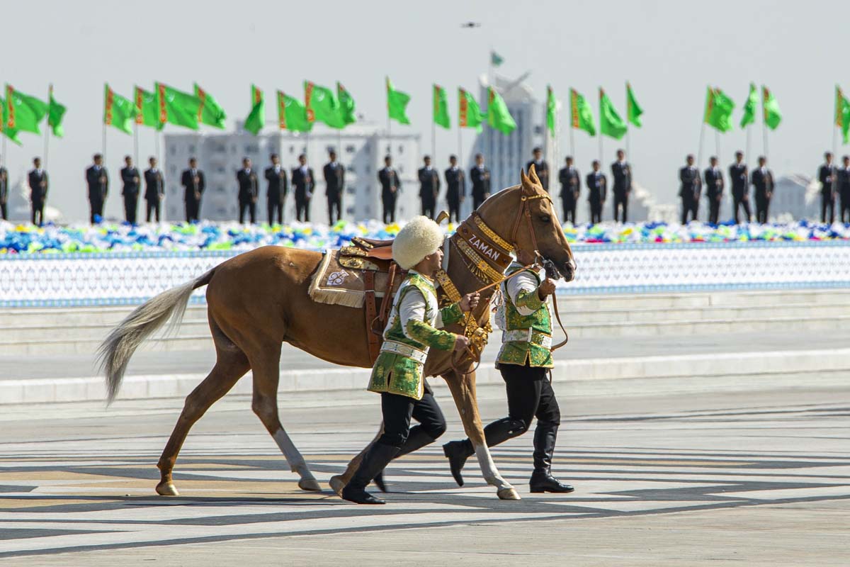Президент Сердар Бердымухамедов принял участие в торжествах по случаю 34-й годовщины независимости Туркменистана