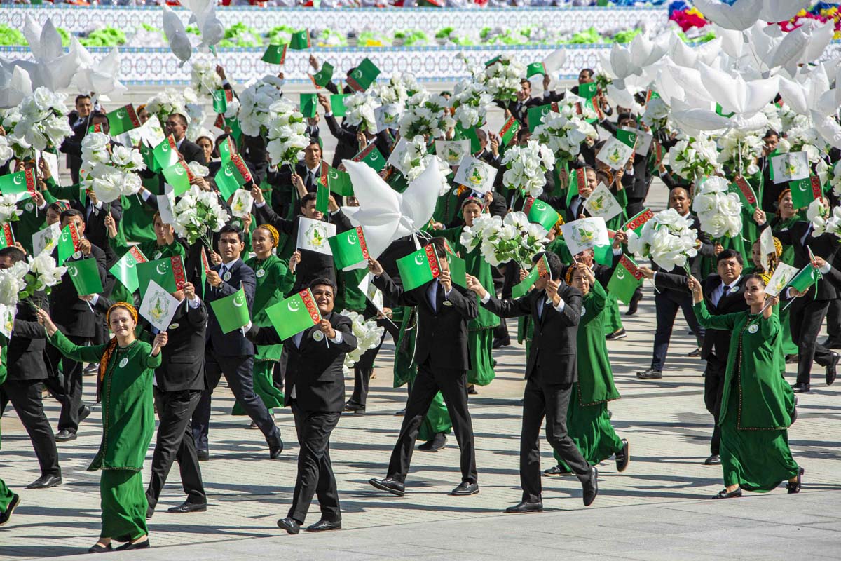Президент Сердар Бердымухамедов принял участие в торжествах по случаю 34-й годовщины независимости Туркменистана