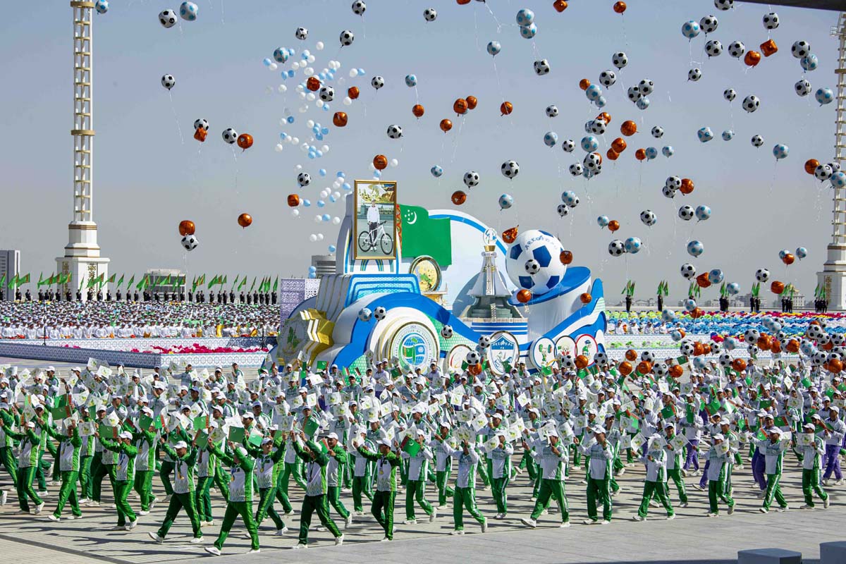 Президент Сердар Бердымухамедов принял участие в торжествах по случаю 34-й годовщины независимости Туркменистана