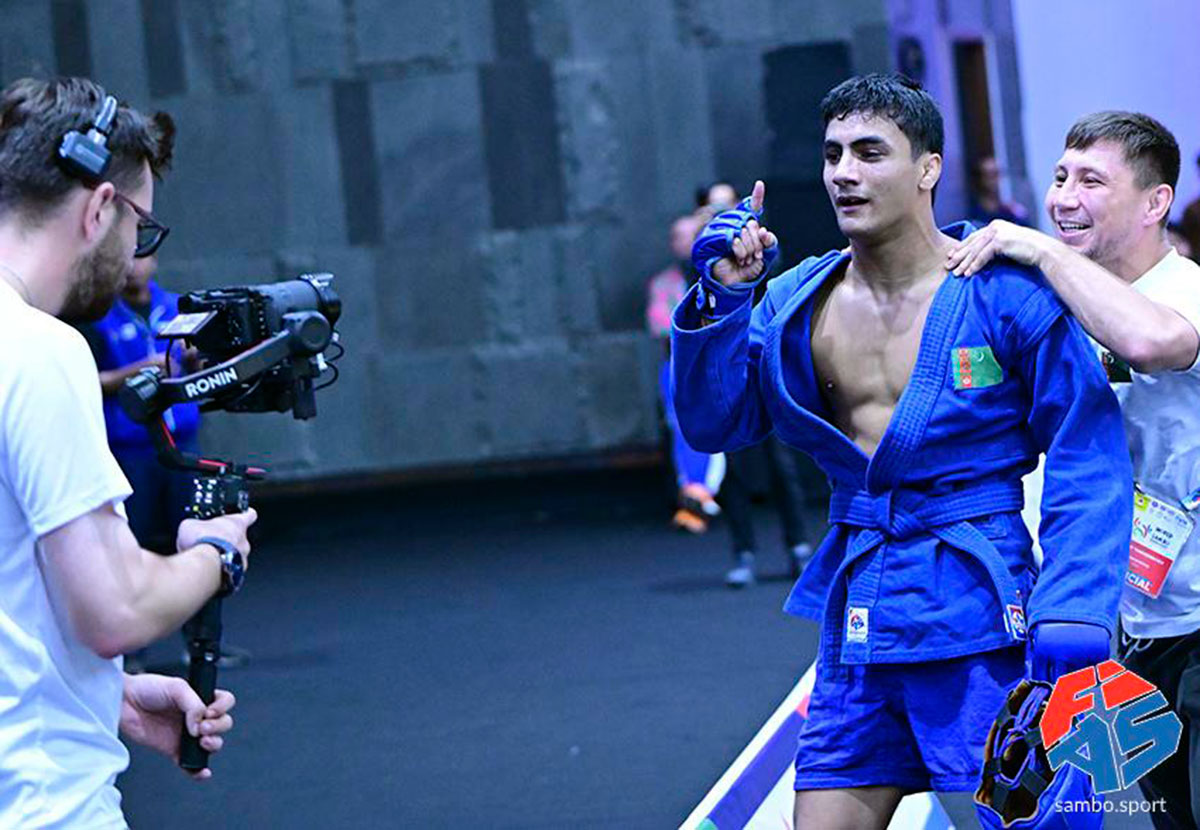 Turkmen sambo athletes won their first gold at the World Youth and Junior Championships in Indonesia