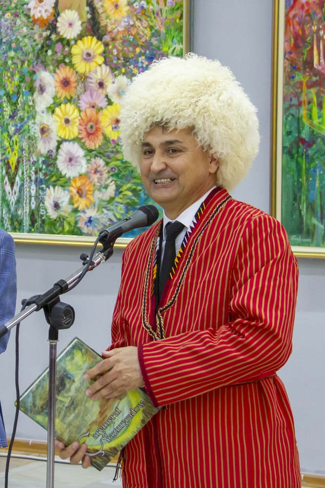 Чарымурат Язмурадов: Моя поэзия в красках