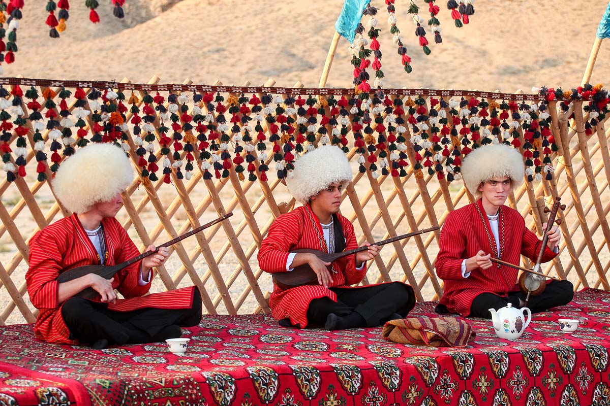 В Балканском велаяте широко отмечается Праздник туркменского алабая