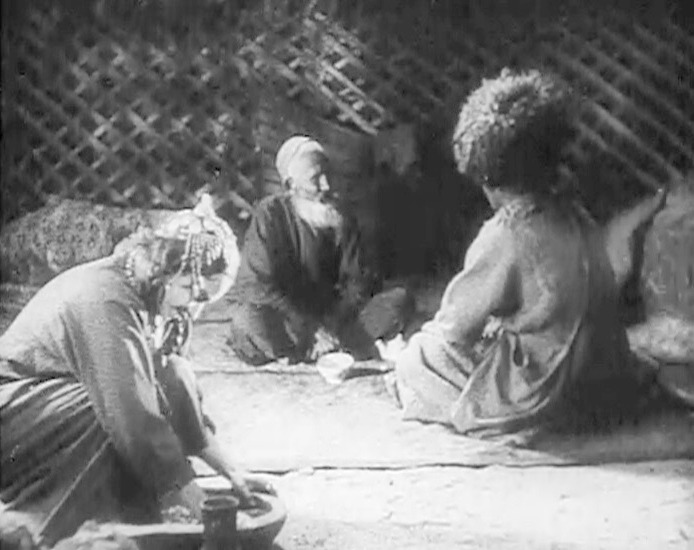 Золотые страницы «Туркменфильма»: как снимали фильм «Я вернусь!»