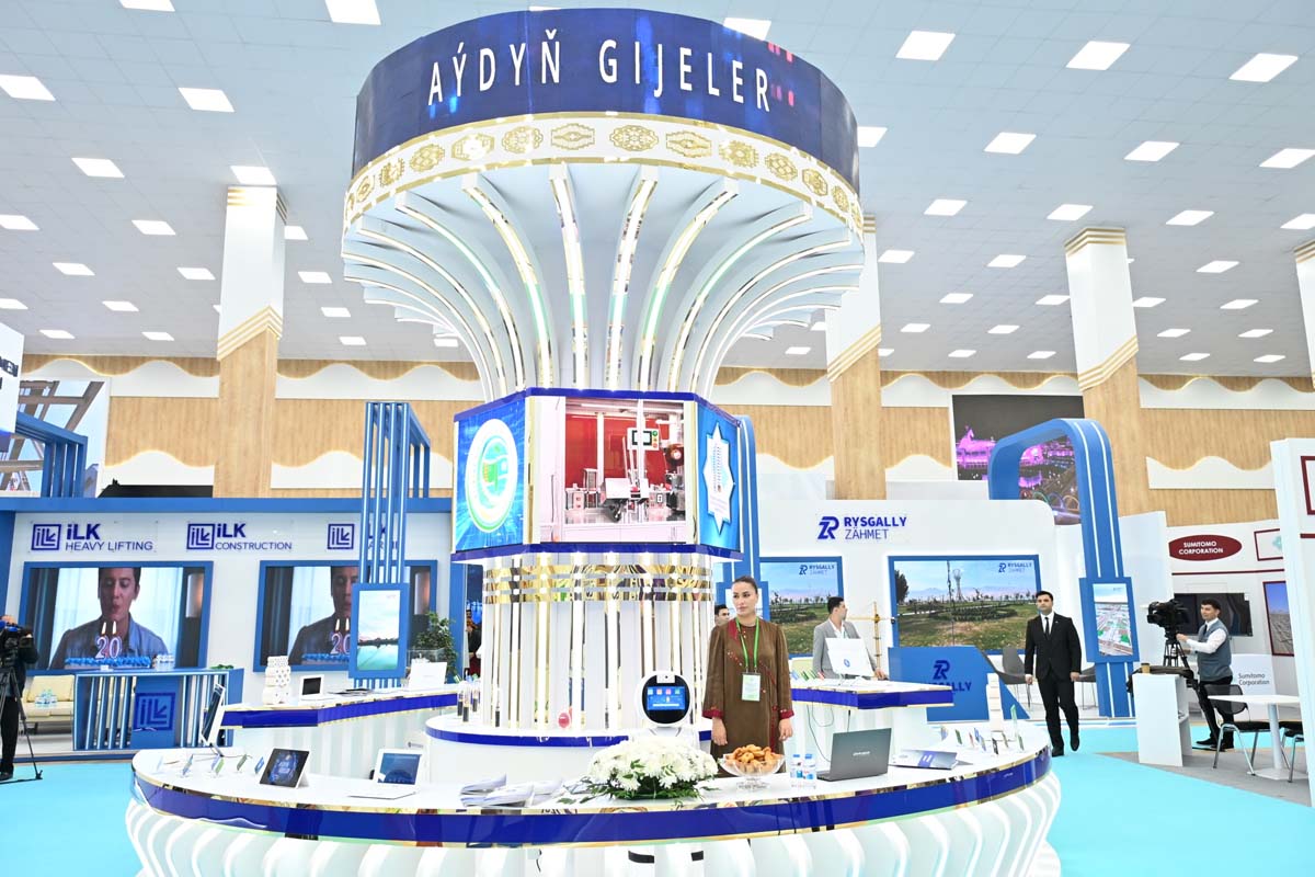 Awazada halkara forum geçirilýär