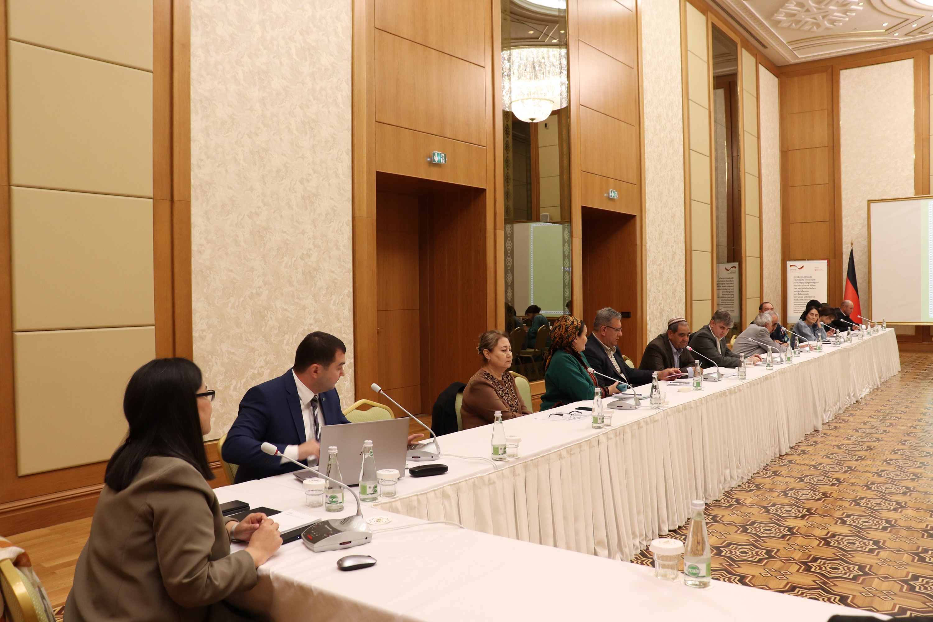 Ведущие учёные Туркменистана рассмотрели меры, направленные на улучшение системы мониторинга состояния природных ресурсов