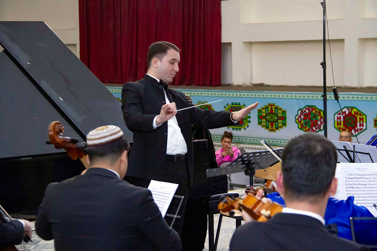 The Turkmen national conservatory celebrated the anniversary of Johann Sebastian Bach