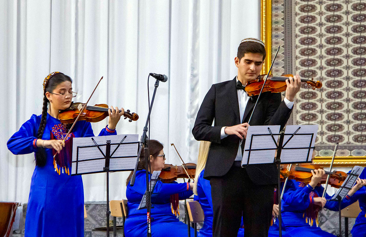 The Turkmen national conservatory celebrated the anniversary of Johann Sebastian Bach