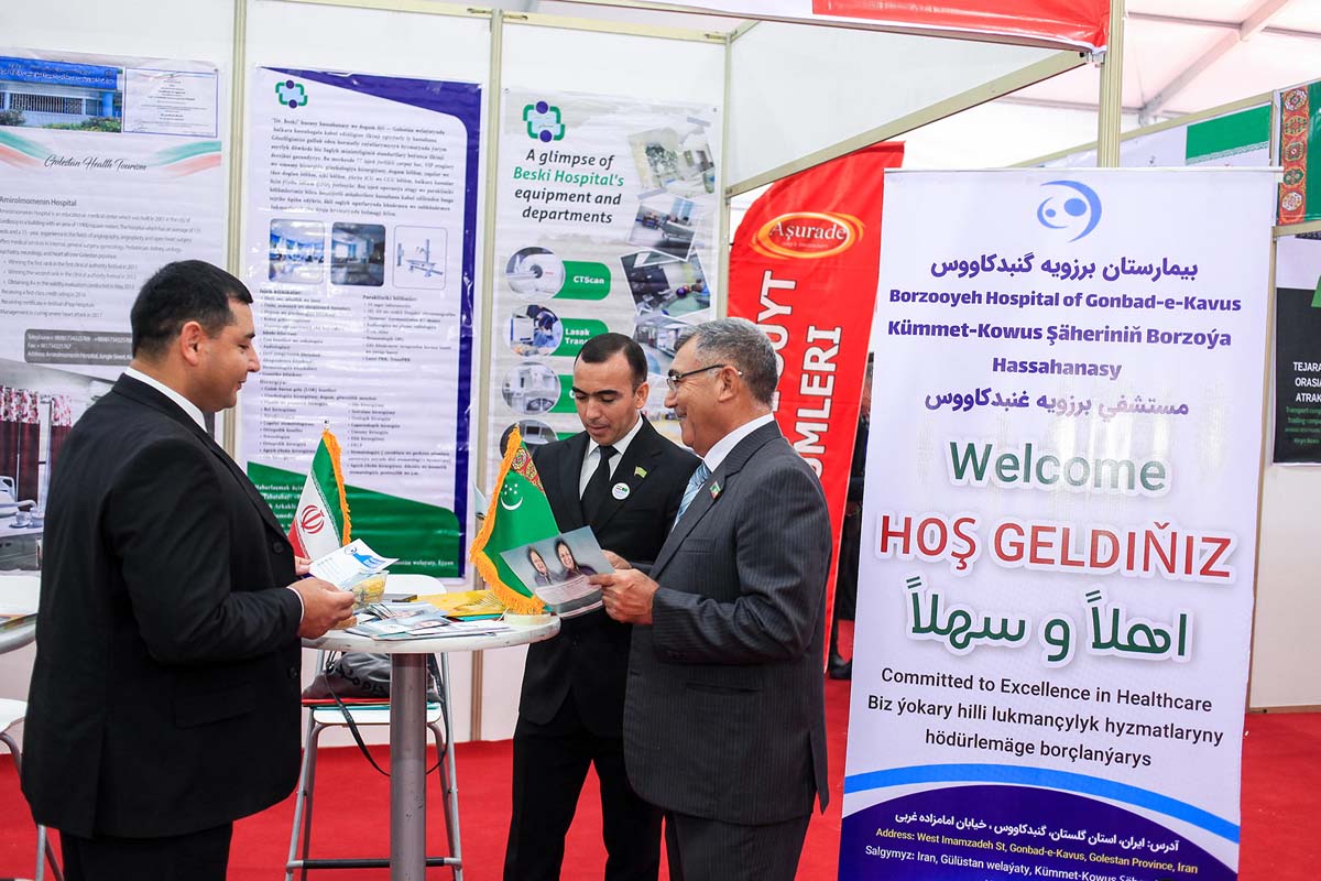 Balkan welaýatynda Eýran Yslam Respublikasynyň Gülüstan welaýatynyň eksport mümkinçilikleriniň sergisi geçirilýär