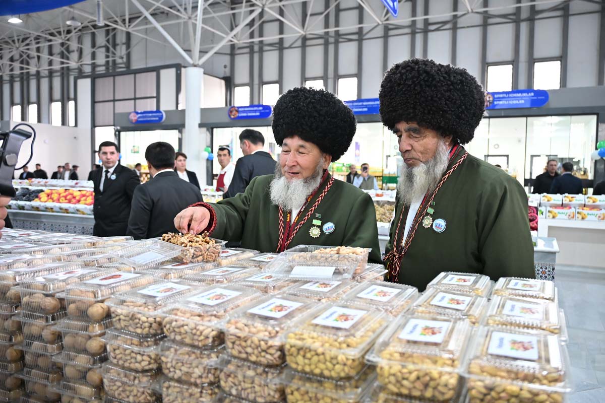 Туркмено-узбекский центр приграничной торговли – символ дружбы и сотрудничества