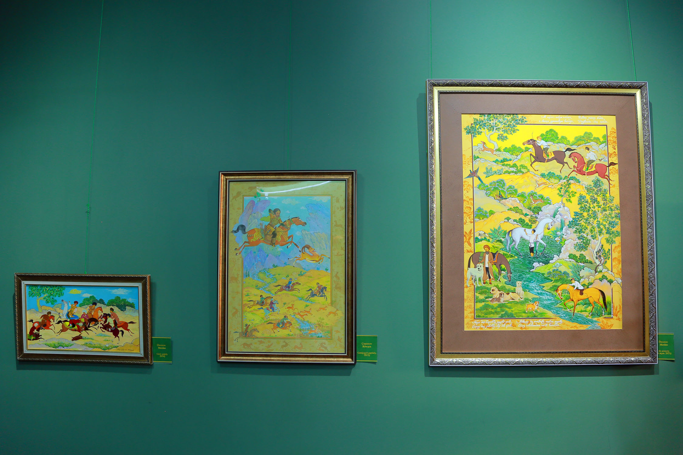 Türkmen miniatýura sungatynyň sergisi öz köpdürlüligi bilen geň galdyrýar