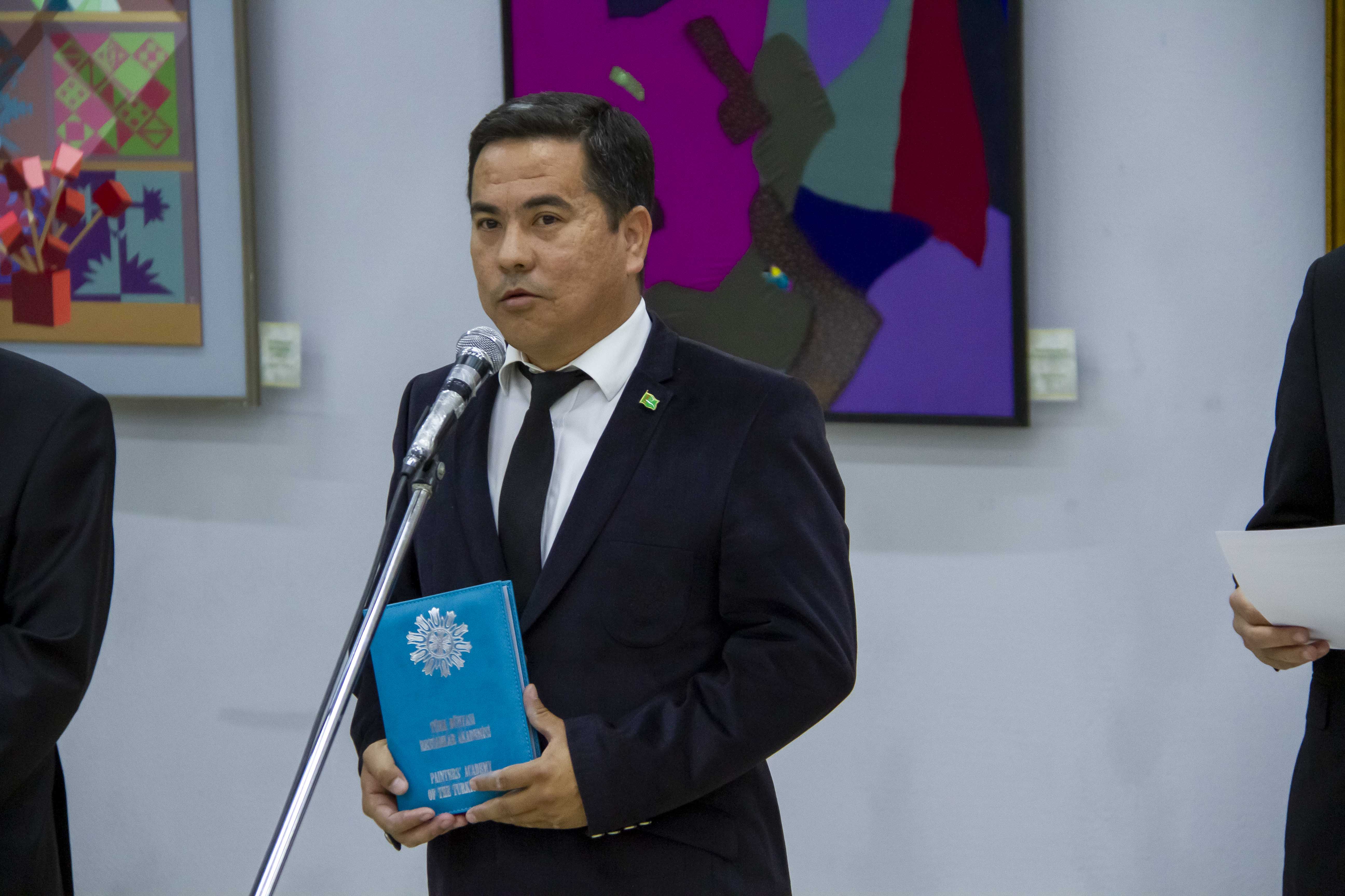 Aşgabatda «Abstraksiýa dünýäsi» atly sergi açyldy