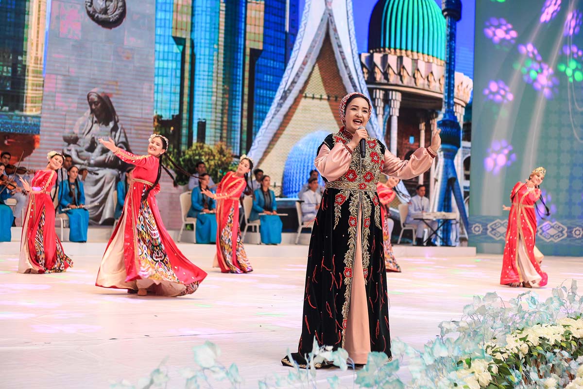 Величественно звучит гимн постоянному нейтралитету на просторах Балканского велаята