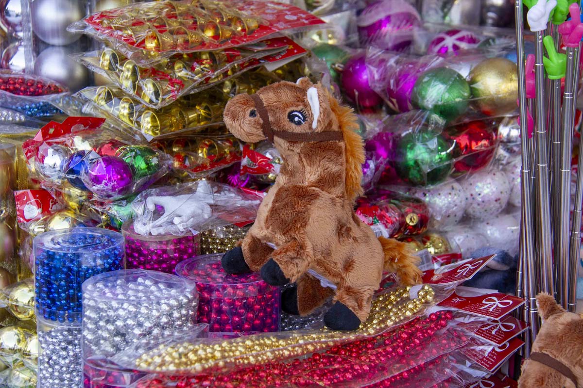 В Туркменистане стартовала праздничная торговля к предстоящим торжествам