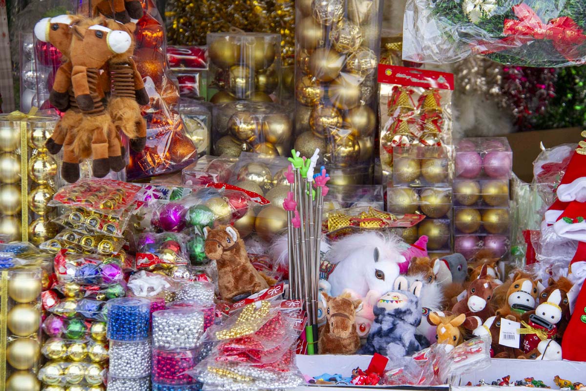 В Туркменистане стартовала праздничная торговля к предстоящим торжествам