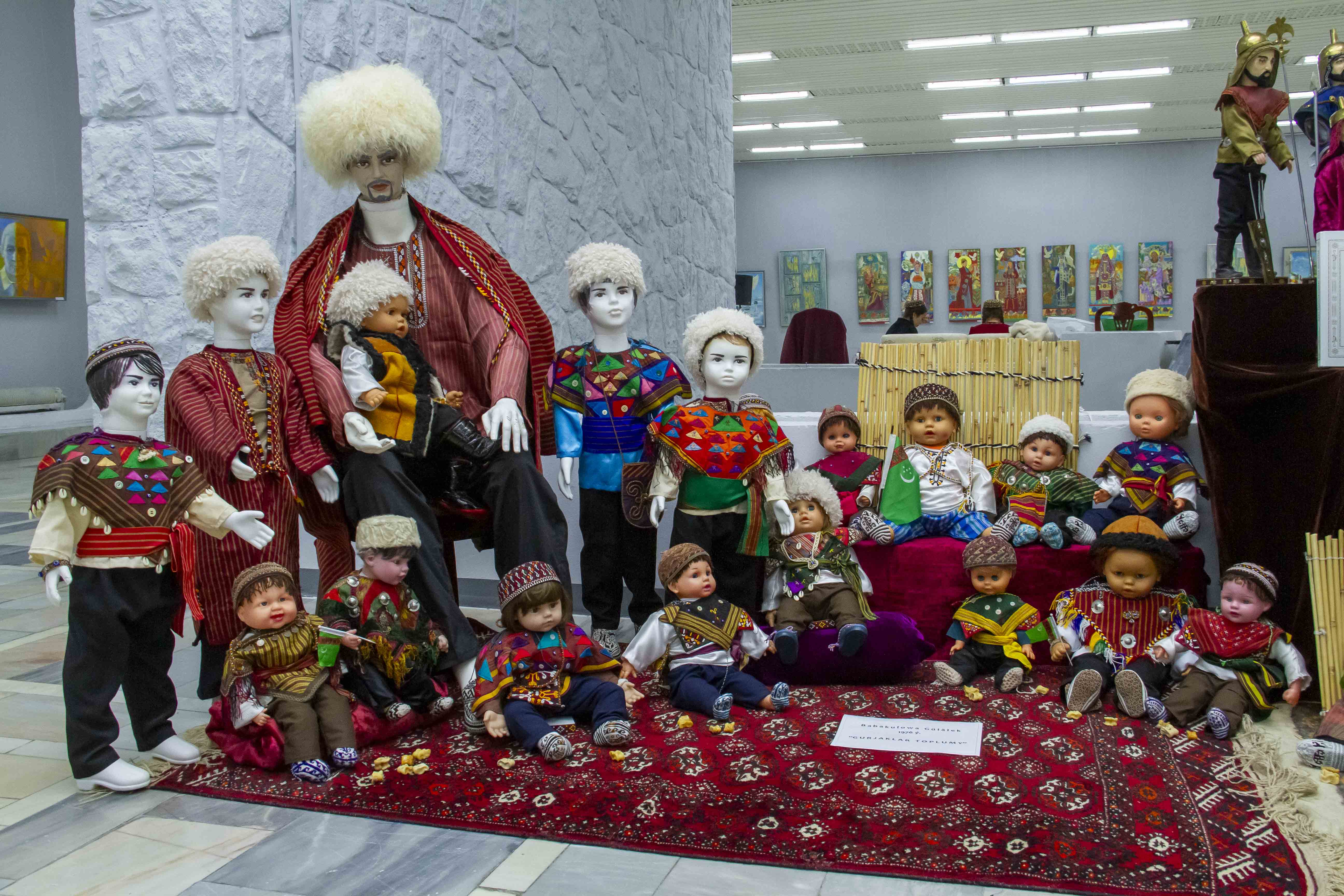 An exhibition of artists has opened – towards the neutrality of the country