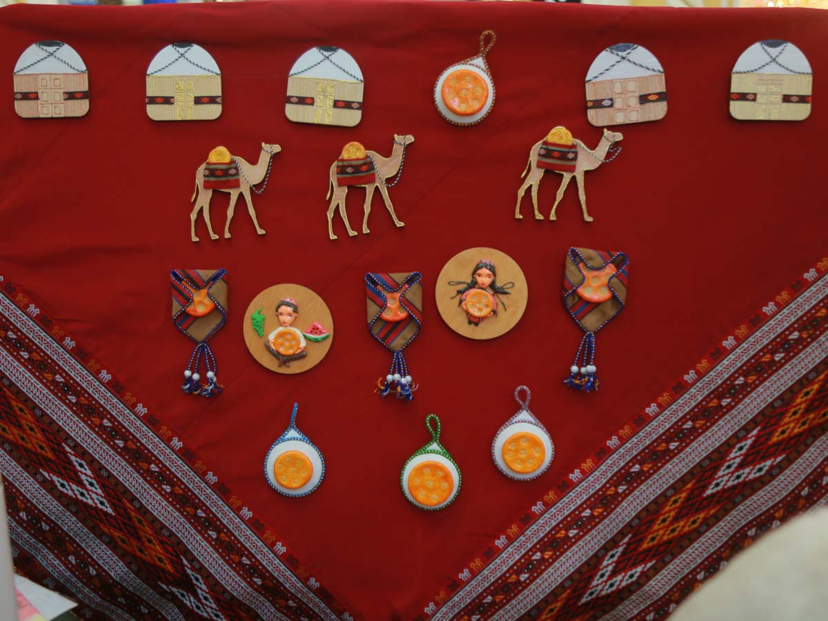 Новогодняя выставка народно-прикладного творчества «Мир кукол и игрушек»