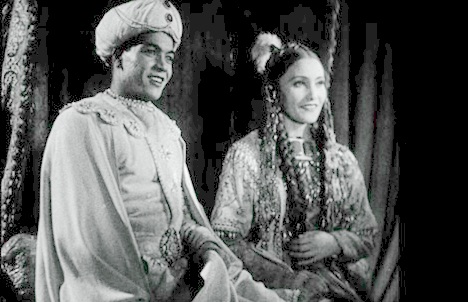 Золотые страницы «Туркменфильма»: кинематографический пазл фильма «Волшебный кристалл»