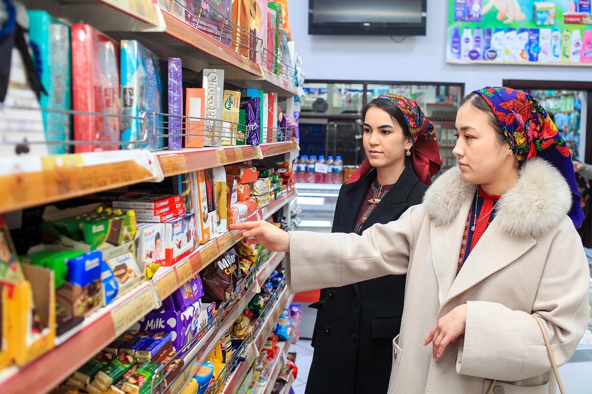 Festive trade as a reflection of abundance and prosperity