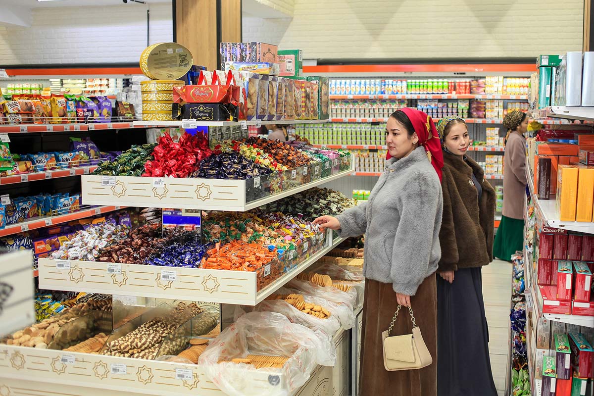 Festive trade as a reflection of abundance and prosperity