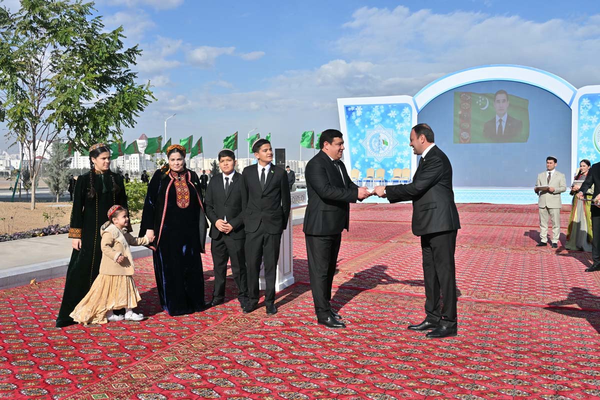 Housewarming is a good sign of the holiday