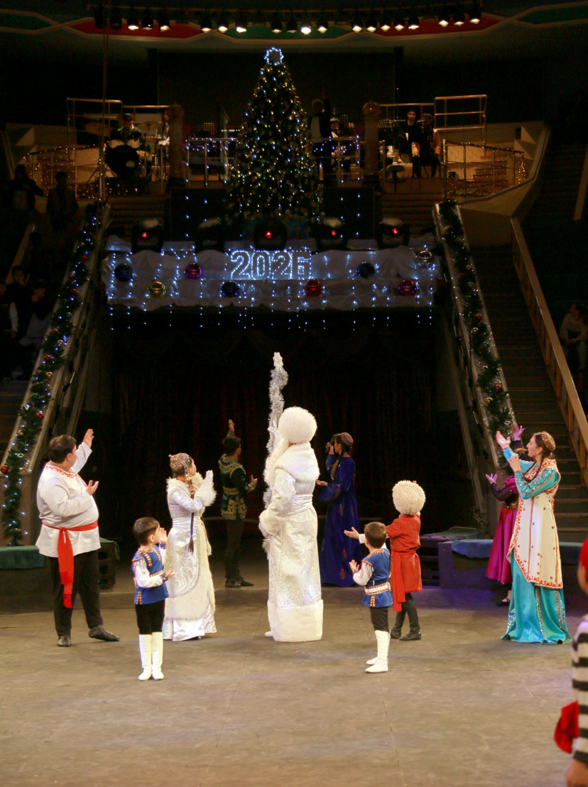 Новогоднее цирковое представление «Крылатые скакуны»