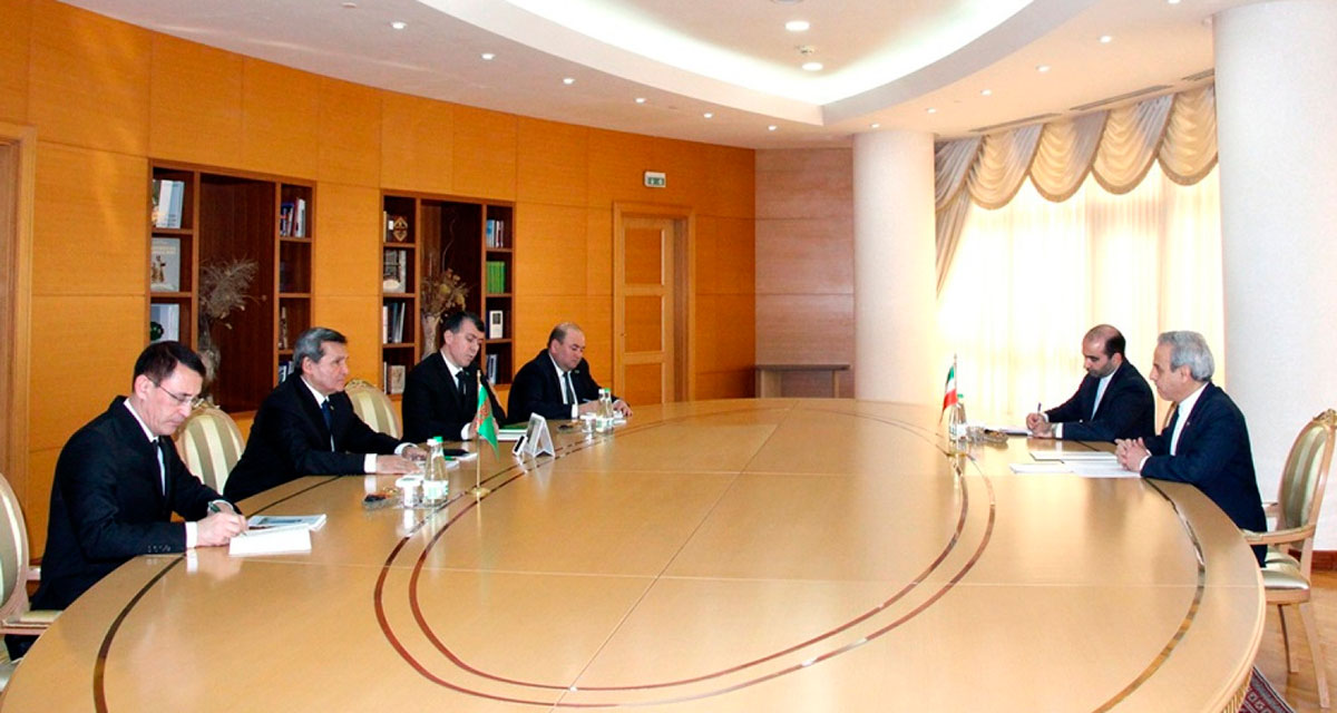 Daşary işler ministri Eýran Yslam Respublikasynyň Türkmenistandaky Adatdan daşary we Doly ygtyýarly Ilçisi bilen duşuşdy