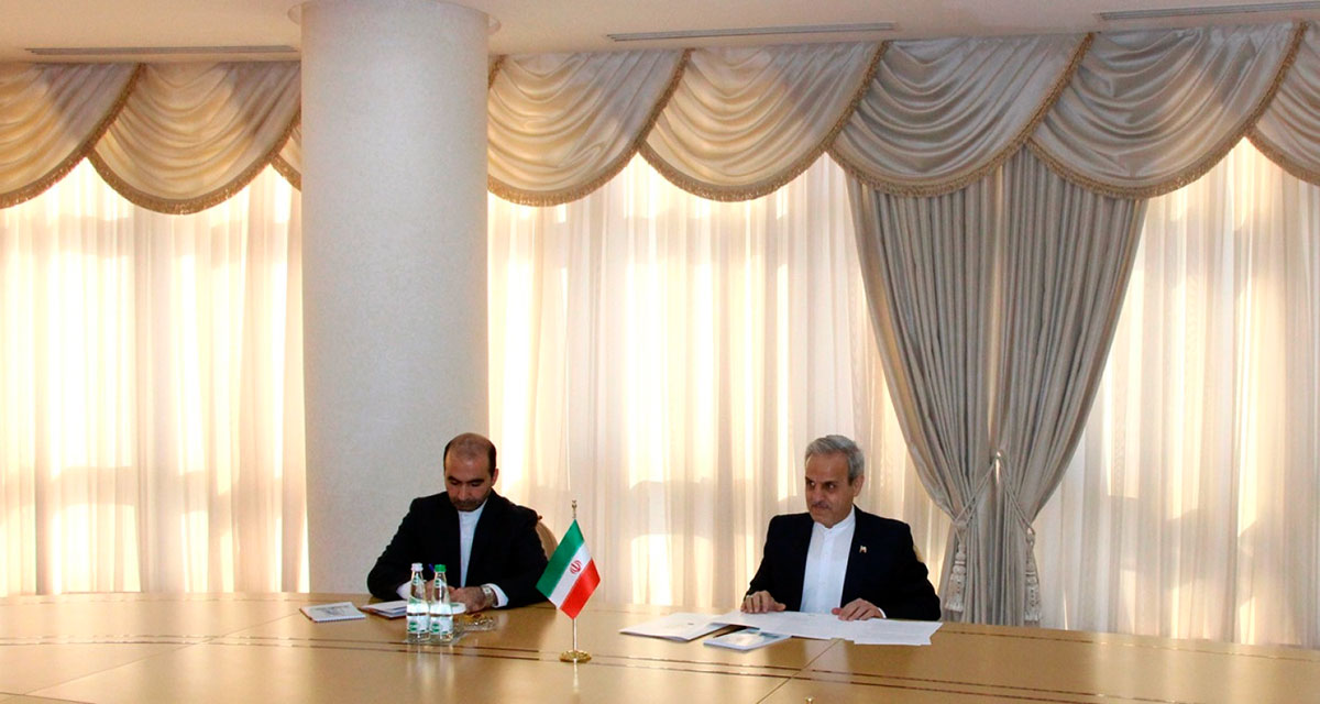 Daşary işler ministri Eýran Yslam Respublikasynyň Türkmenistandaky Adatdan daşary we Doly ygtyýarly Ilçisi bilen duşuşdy