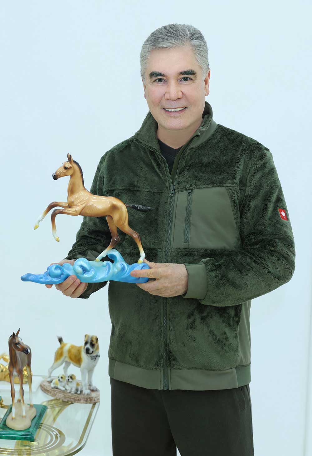 Türkmen halkynyň Milli Lideri, Türkmenistanyň Halk Maslahatynyň Başlygy Gahryman Arkadagymyz Türkmen bedewiniň milli baýramyna görülýän taýýarlyk işleri bilen tanyşdy