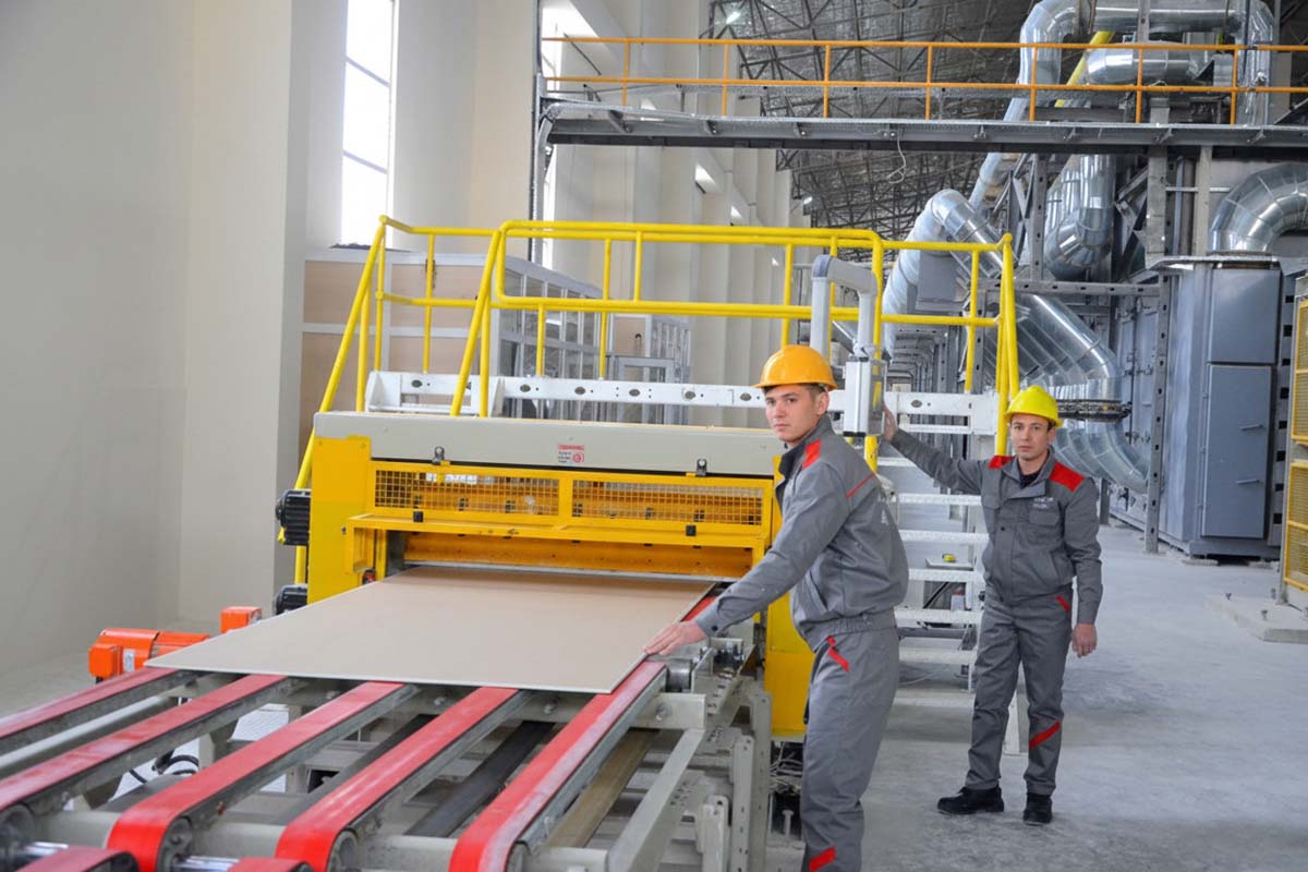 Bäsleşige ukyply, ýokary hilli önümler öndürilýär