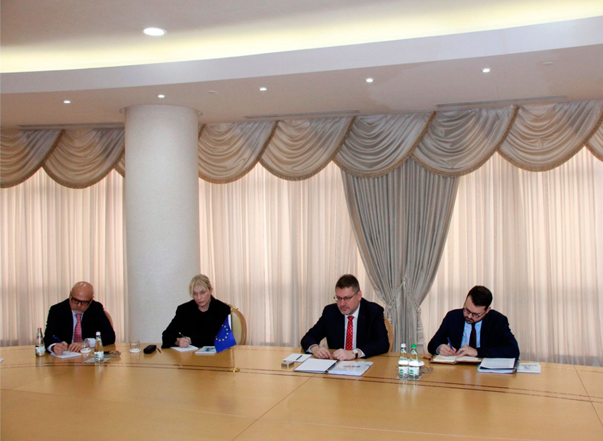 Türkmenistanyň Daşary işler ministri ÝB-niň Merkezi Aziýa boýunça ýörite wekili bilen duşuşdy