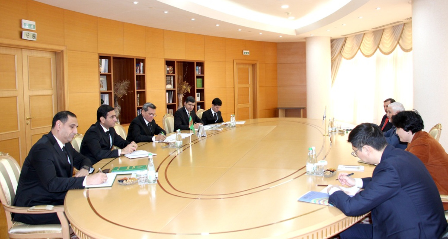 Türkmenistanyň we ESKATO bilen hyzmatdaşlygynyň ileri tutulýan ugurlary ara alnyp maslahatlaşyldy