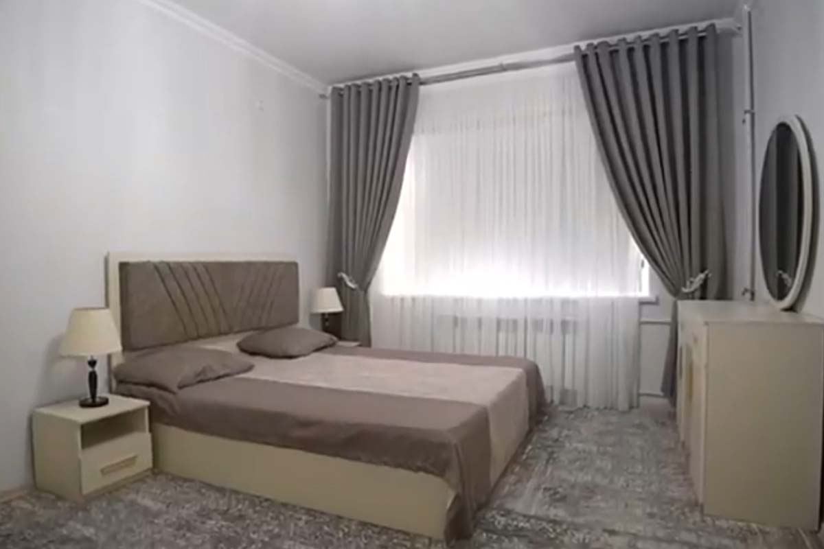 Kenarýaka Türkmenbaşy şäherinde täze ýaşaýyş jaýlarynyň açylyş dabarasy şatlyk-şowhuna beslendi