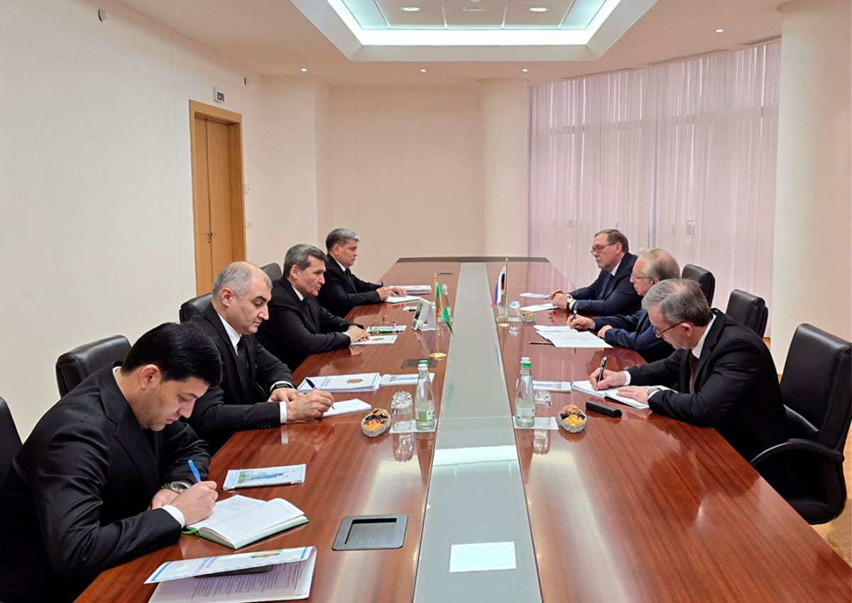 Türkmen-rus hyzmatdaşlygynyň ileri tutulýan ugurlary ara alnyp maslahatlaşyldy