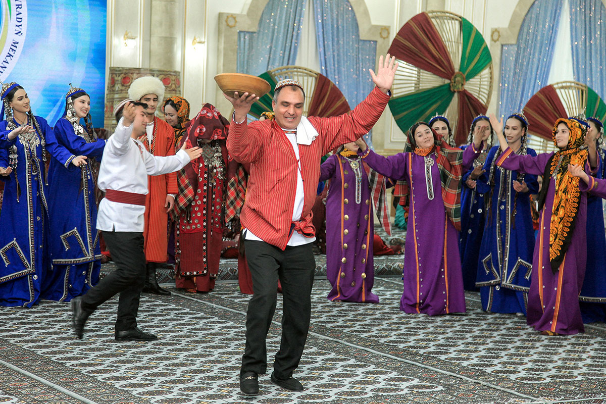 A creative competition dedicated to the motto of the year held in the Balkan velayat