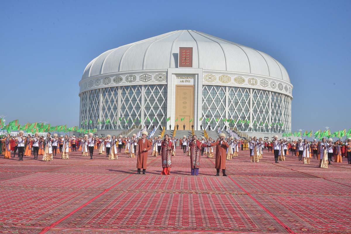 «Galkynyş» milli at üstündäki oýunlar topary Lebap welaýatynda