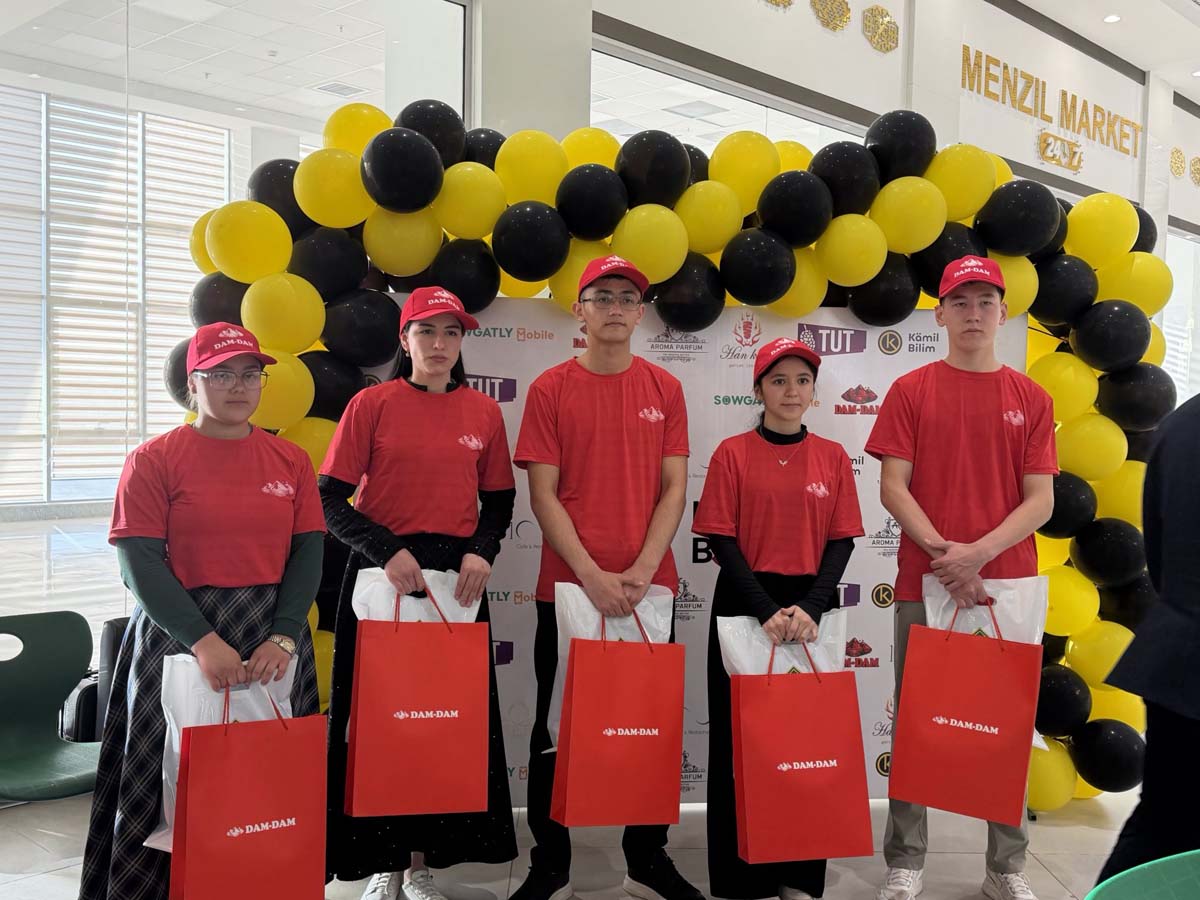 Balkanabatda zehinli ýaşlaryň intellektual bäsleşigi geçirildi